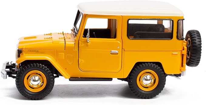 Motormax All Star Toys Exclusive Toyota Land Cruiser FJ40 Yellow 1/24 Diecast Model 79323 FJ40 J40