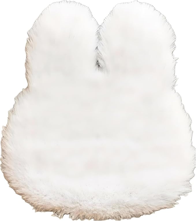 1:12 Scale Miniature Dollhouse Rabbit Rug – Soft White Faux Fur Carpet, Cozy Bedroom & Living Room Accessory for Dollhouse Decoration, Mini Scene Layout, DIY Display & Micro Landscape Décor (B)