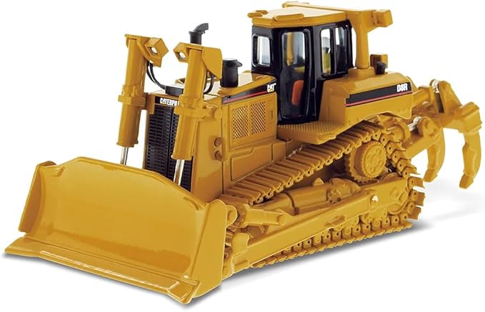 Diecast Masters Caterpillar D8R Series II Track Type with Operator 1/50 85099
