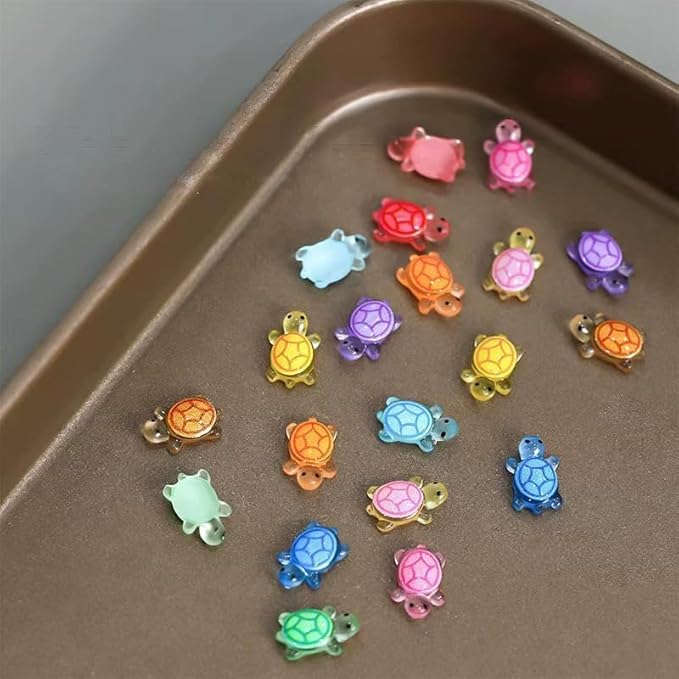 100 Pcs Colorful Mini Resin Animals Turtles Night Glow, Mini Animals Figures, Miniature Things Figurines to Hide, Tiny Turtles for DIY Fairy Garden Decoration Dollhouse Micro Landscaping, Decorations