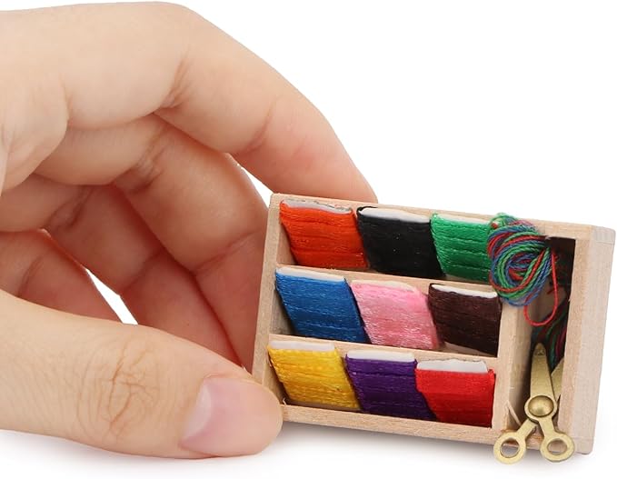 Dollhouse Accessories Miniature Sewing Tool Kit 1:12 Sewing Room Accessories Sewing Basket Simulation Model Dollhouse Decorations (C)