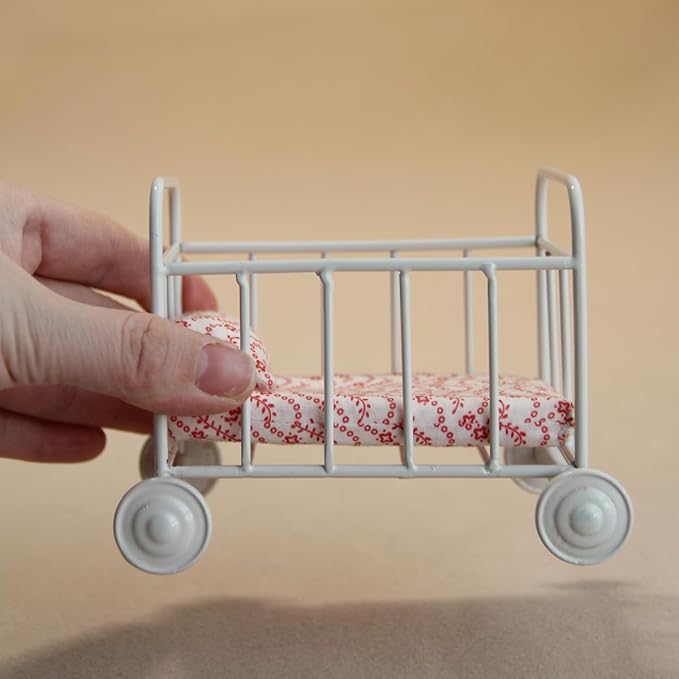Funky Mini House 1:12 Dollhouse Mini Crib with Bedding - Smooth Rolling Wheels, for Miniature Enthusiasts, Dollhouse Interior Decor