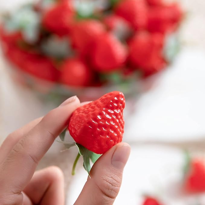 36 Pieces Fake Strawberries Fake Fruit Artificial Strawberry Kitchen Décor Plastic Strawberry Party Decorations Realistic Fake Food Lifelike for Display Photography Props