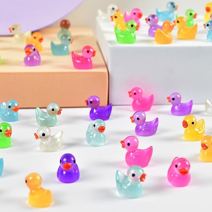 120Pcs Mini Resin Ducks Luminous Mini Ducks Glow in The Dark, Tiny Ducks to Hide, Little Ducks, Miniature Ducks for Garden Micro Landscape DIY Craft Accessories Ornament Charms Party Toys