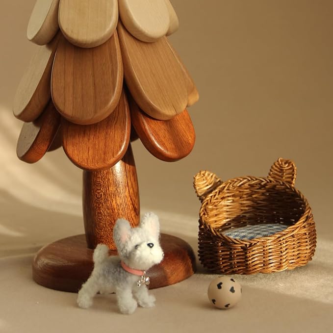 Miniature Dollhouse Handmade Pipe Cleaner Pet, Mini Doll House Pet Accessory, Cute Pet Craft Gift for Dollhouse Enthusiasts (Schnauzer Chain Dog)