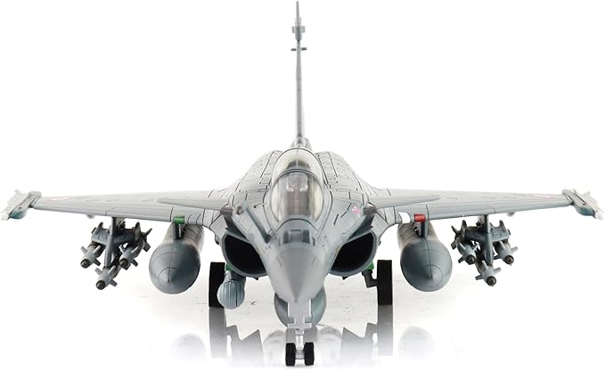 Hobby Master | 1:72 Scale Diecast Military Aircraft Replica | Rafale B Opertaion Chammal 104-10, French Air Force, Dec 2015 (with 2 x Scalp Missiles) | Model HA9611