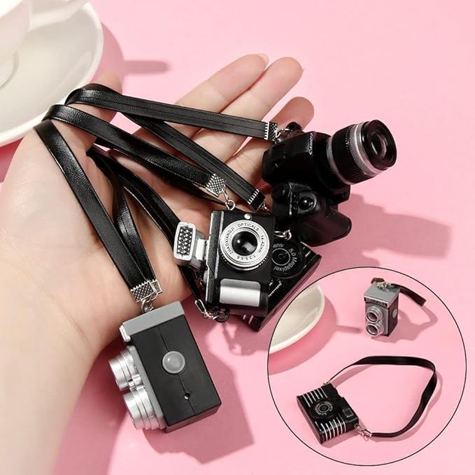 1:4 Scale Mini Miniature Camera Prop Ornament Vintage Model Mini Decoration Accessories Photography Props (C)