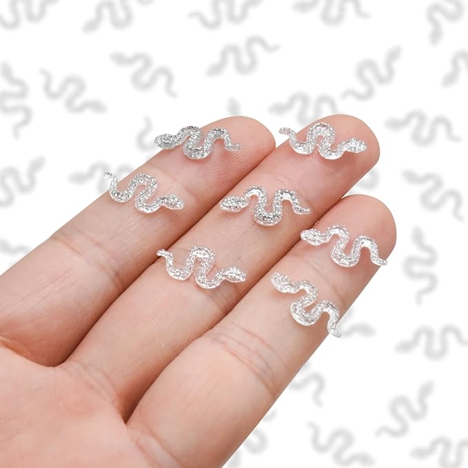 200 Pieces Silver Mini Snakes Dollhouse Miniatures Tiny Resin Snakes Micro Fake Snakes for Crafts Dollhouse Fairy Garden Micro Landscaping Decoration Mini Halloween Figurines