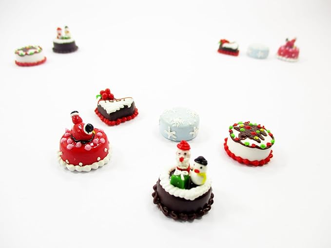 Dollhouse Miniature Food 5 Mini Christmas Cake 1.5 cm Tiny Bakery Supply 16116