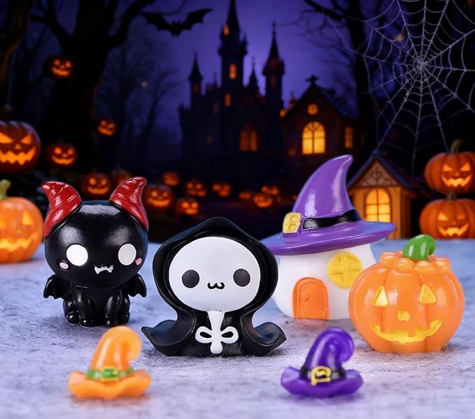 20 PCS Halloween Miniature Figurines Blind Bag Set, Glow in The Dark Dollhouse Accessories, Cute Mini Figures Mystery Bags for Halloween Decor, DIY Craft, Party Presents for Kids