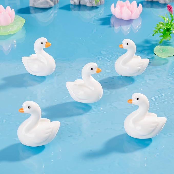 50 Mini Resin Animal Swan Figurines,Mini Christmas Figurines,Suitable for Fairy Gardens,Xmas Decor,Santa’s Village,Miniature Landscapes,Dollhouse Accessories,Party Gifts