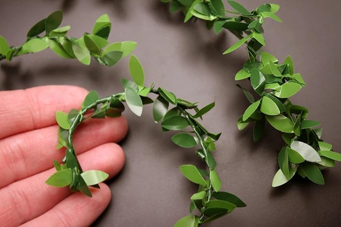 Mini Leaf Garland, Dollhouse Miniature Ivy Leaf Vine Garland, Dollhouse Mini Wreath, Miniature Christmas Garland, for Making 1:6 Scale Dollhouses Wreath, Fairy Wedding Crowns, Decor (11 foot)