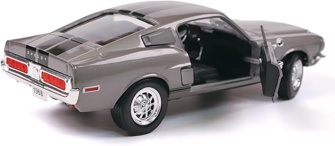 1968 Carroll Shelby GT-500KR Alloy Model - 1:18 Scale High-Performance Muscle Car Replica with Opening Doors and Display Case for Collectors and Enthusiasts（Silver）