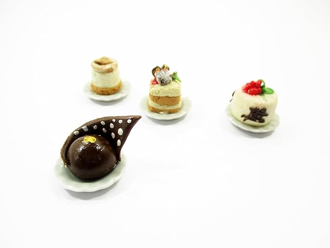 Dollhouse Miniatures Food 1:12 Mini Luxury Cake On Ceramic 4 Plates Supply 13934