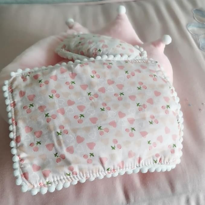 Mini Bed for Labubu Sofa, Doll House Furniture for Labubu Bedroom, Cute Doll Bed with Pillow and Blanket for 17cm Doll, Dollhouse Accessories for Labubu Decor or Collectors (Cherry)