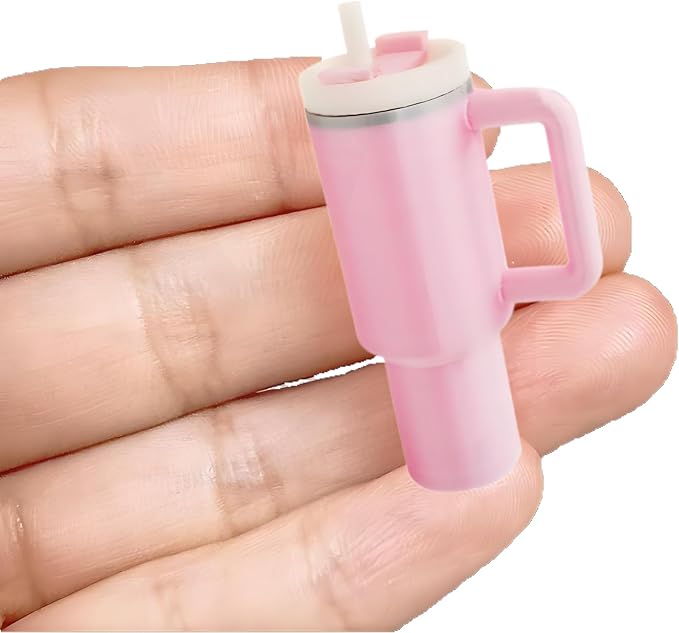 2Pcs Miniature Drink Cup & Toast Set – Realistic 1/12 Scale Dollhouse Tumbler with Detachable Lid & Straw, Pink, for DIY Dollhouse, Fairy Garden, Office, Desktop Decoration, Collectible Mini Ornaments