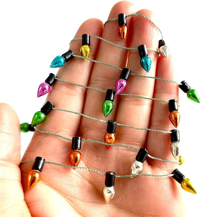 Christmas Lights String of Miniature, Dollhouse Miniature Fake Light, Christmas Tree Fairy Lights Decorative, Metalic Multicoloured Dollhouse Miniatures (1mtr)