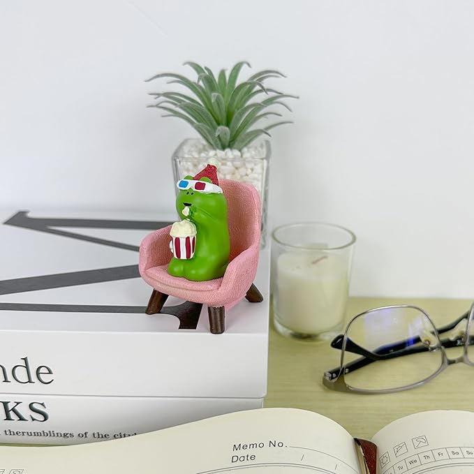 Cute Popcorn Miniature Frog Figurines - Funny Frog Sculpture for Shelf, Desk Decoration - Frog Desk Accessories for Frog Lovers (Pink)