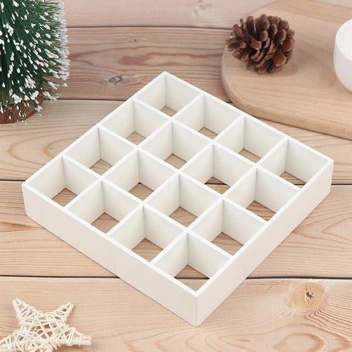 1: 12 Dollhouse Miniature Wood Storage Rack 16 Grid Shelves White White Storage Shelf Doll House Furniture Decor