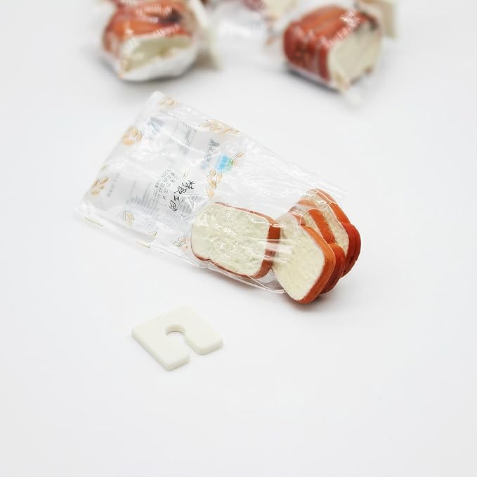 Miniature Drink Cup & Toast Set, Realistic Dollhouse Miniatures, Mini Tumbler with Detachable Lid & Straw, 1/12 Scale Food for Dollhouse Décor (Black)