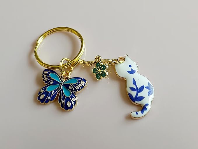 Agromusk Cute Cat Keychain, Enamel Flower Keyring Japanese Decor for Garden Cat Lovers, Kawaii Bag Charm With Sakura Flowers