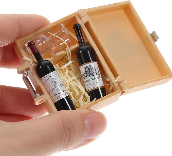 BESPORTBLE 1set Mini Wine Bottles and Glasses Ornaments Box Dollhouse Accessories for Decoration and Photography Realistic Miniature Wine Bottles and Glasses