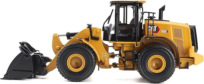 Diecast Masters 1/50 Caterpillar 950 Medium Wheel Loader High Line Series 85770