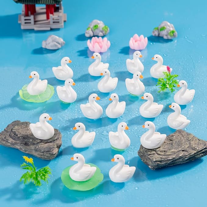 50 Mini Resin Animal Swan Figurines,Mini Christmas Figurines,Suitable for Fairy Gardens,Xmas Decor,Santa’s Village,Miniature Landscapes,Dollhouse Accessories,Party Gifts