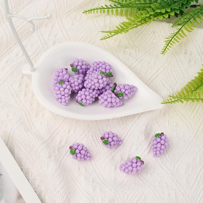 Miniature Artificial Grapes, 15 Pcs Resin Simulation Grapes Artificial Mini Fruit for Home Mini Kitchen Cabinet Props DIY Crafts Decor