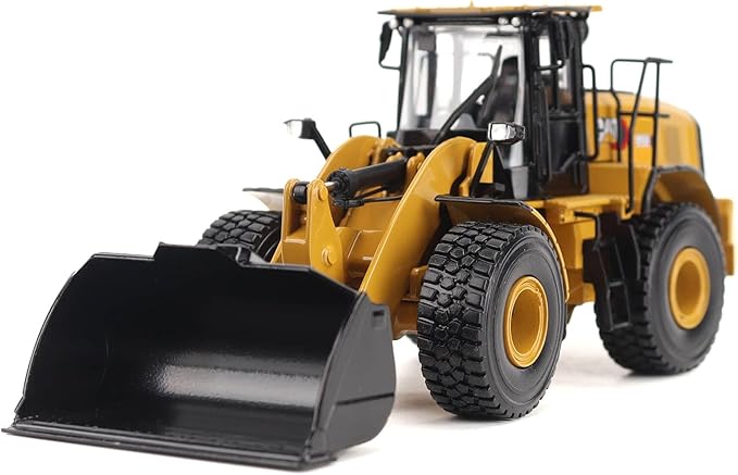 Diecast Masters 1/50 Caterpillar 950 Medium Wheel Loader High Line Series 85770