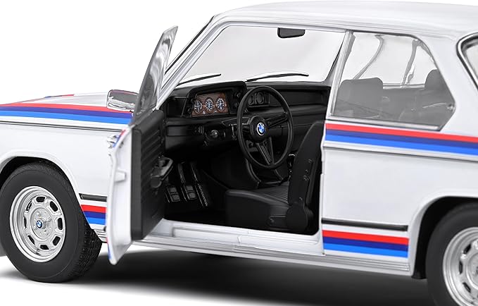 BMW 2002 Tii Turbo Evocation White – 1:18 Diecast Model by Solido – Classic Motorsport-Inspired Collectible