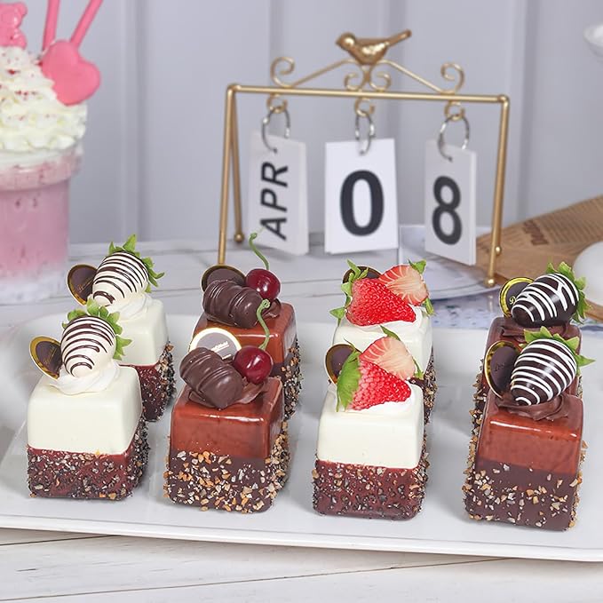 4PCS Fake Cupcakes, Artificial Chocolate Fruit Cake，Realistic Artificial Cupcake，Mixed Fake Cake Model，Fake Desserts Pastries for Home Kitchen Party Decoration