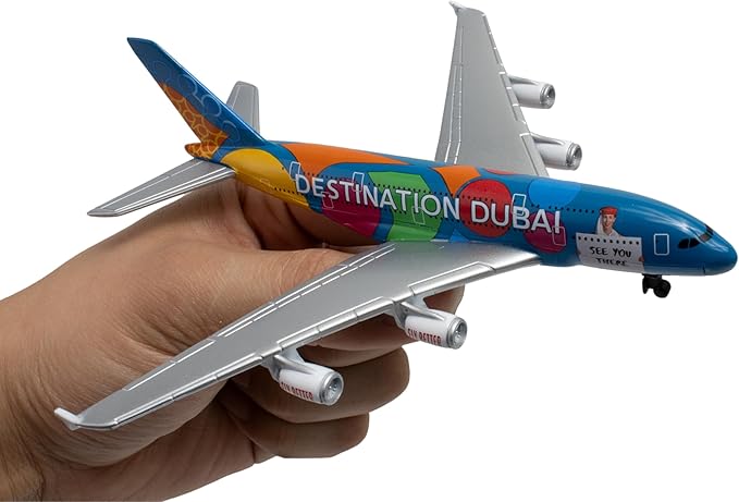 Daron Collectible Toy - Emirates Arlines A380 Double-Decker Flagship Airplane - Die-Cast Metal Model Airplane with Plastic Parts, for Children Ages 3+