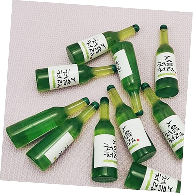 BCOATH 12pcs Mini Korean Rice Wine Bottle Models Miniature Wine Bottles for Dollhouse Decor Realistic Mini House Accessories for Kitchen and Garden Safe Ornaments for Collectors