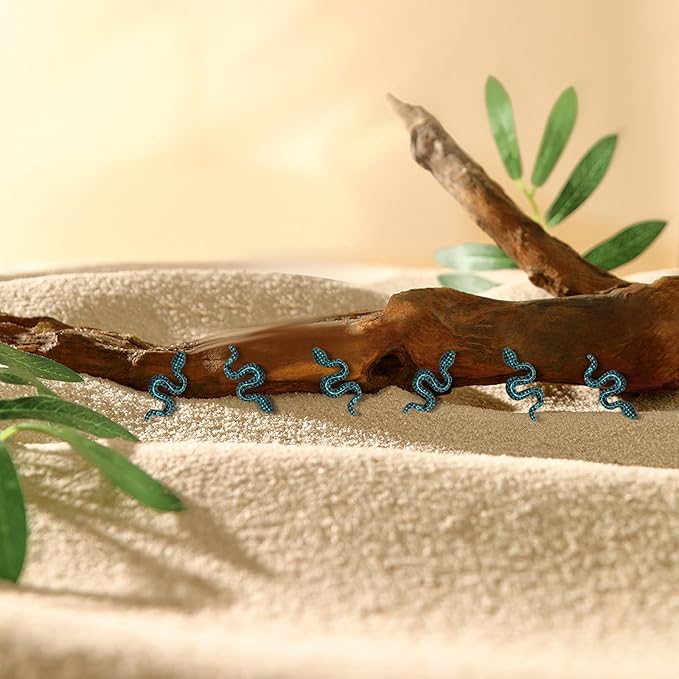 200 Pieces Blue Mini Snakes Dollhouse Tiny Resin Snakes Micro Fake Snakes for Crafts Dollhouse Fairy Garden Micro Landscaping Decoration Mini Halloween Figurines