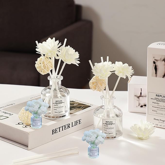 2Pcs Miniature Flower Vases with White Baby’s Breath – Realistic Handmade Dollhouse Accessories for 1:6/1:8 Scale, Fairy Garden Props, DIY Craft Elements, Cupcake Decor, Micro Landscape Embellishments