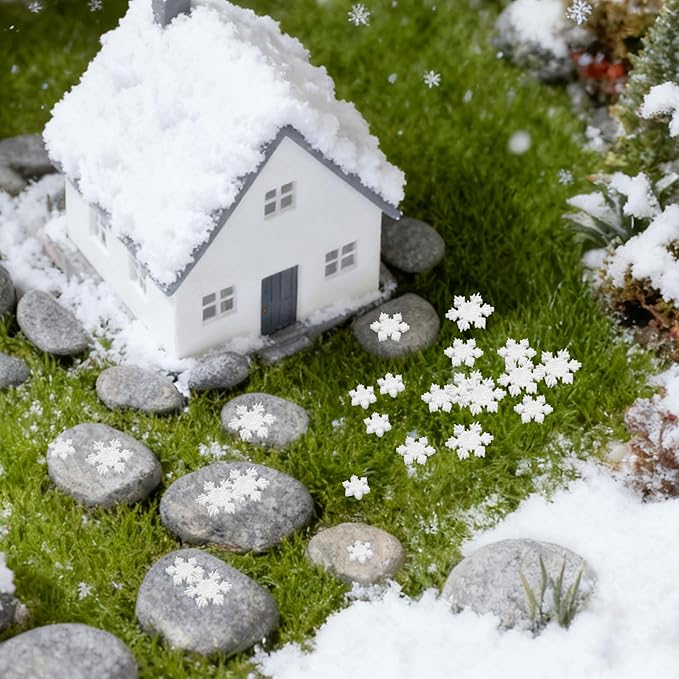 210pcs Mini Resin Snowflakes, 3 Sizes Glitter Winter Miniature Resin Snowflakes Tiny Ornaments for DIY Home Christmas Tree Micro Landscape Small Decor & Party Supplies (White)