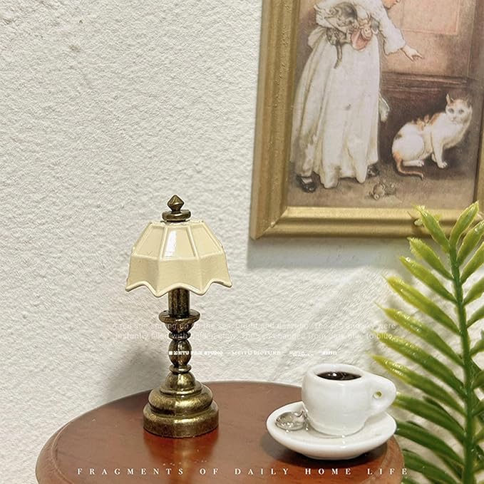 1:12 Miniature Vintage Desk Lamp, Dollhouse Mini Desk Table Lamp, for Dollhouse Bedroom Living Room, Home Decoration, Wall Decor Gifts (1PCS) (Bronze-White)