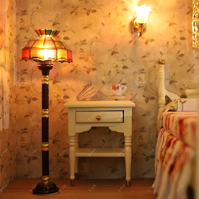 iLAND 1/12 Scale Accessories of Dollhouse Lights, Classic Miniature Lamp w/Plug for Dollhouse Decoration, Mosaic Lattice Floor Lamp w/Plug