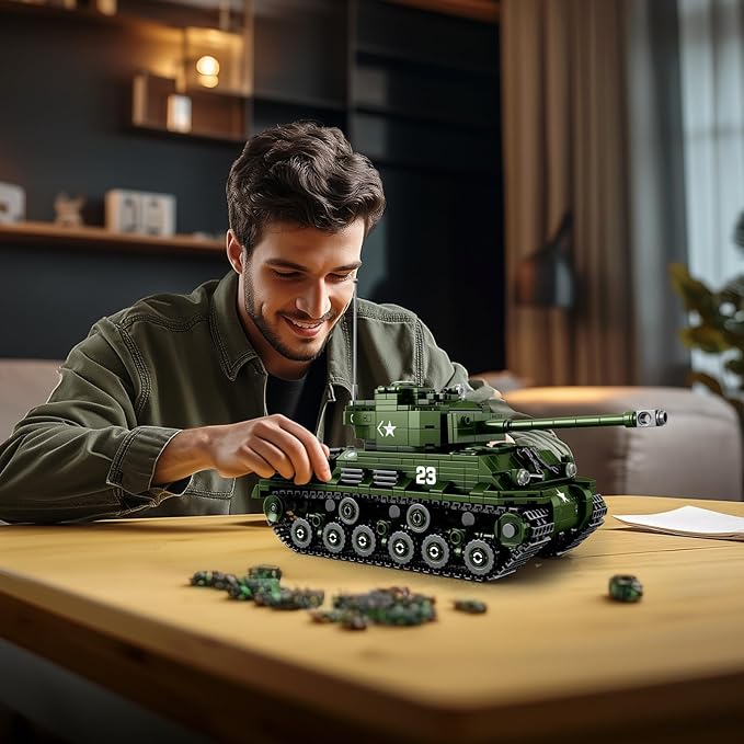 Reobrix M4A3E8 Sherman Tank Building Set,WW2 Military American Armed Tanks Building Block Set for Military Fans,World of Tanks Authorized Products 77030,Ideal Gift for Adults Boys Age 14+,836 PCS