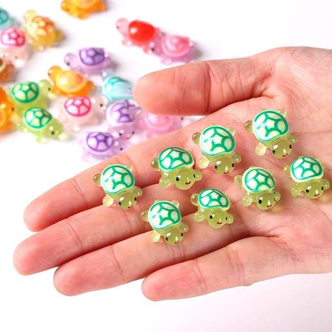 50pcs Luminous Mini Resin Turtles, Resin Animals, Mini Turtles, Marine Craft Decoration, Suitable for Decoration of Gardens, Parties, Miniature Landscapes (Green)