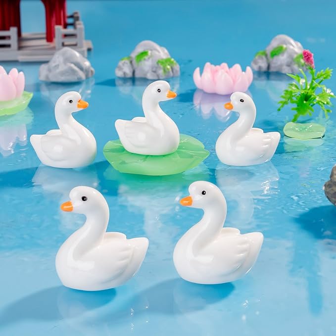 50 Mini Resin Animal Swan Figurines,Mini Christmas Figurines,Suitable for Fairy Gardens,Xmas Decor,Santa’s Village,Miniature Landscapes,Dollhouse Accessories,Party Gifts