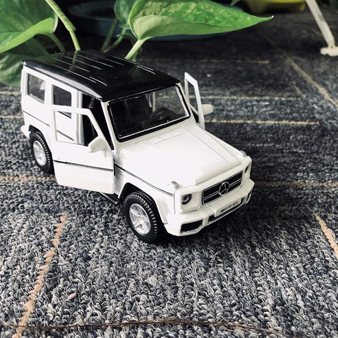1:36 Scale Benz G63 Car Model for Kids, Alloy Pull Back G Wagon Vehicles Toy Car for Toddlers Kids Boys Girls Gift (White)