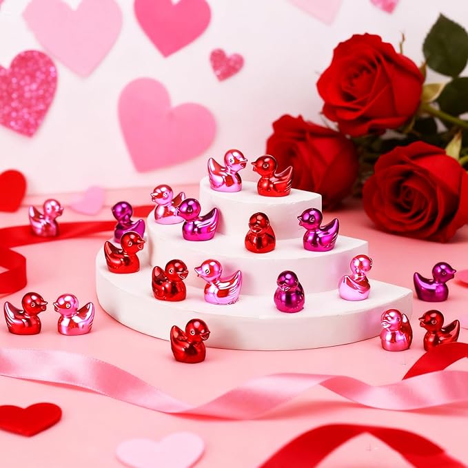 100 Pcs Shiny Valentines Day Mini Duck Figures Colorful Valentines Day Duck Decor Micro Landscape Aquarium Garden Hide and Seek Decoration Charm for Party Gift(Red, Fuchsia and Pink)