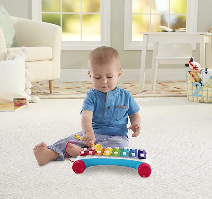 Fisher-Price Toddler Pull Toy, Classic Xylophone Pretend Musical Instrument with Mallet for Preschool Kids Ages 18+ Months