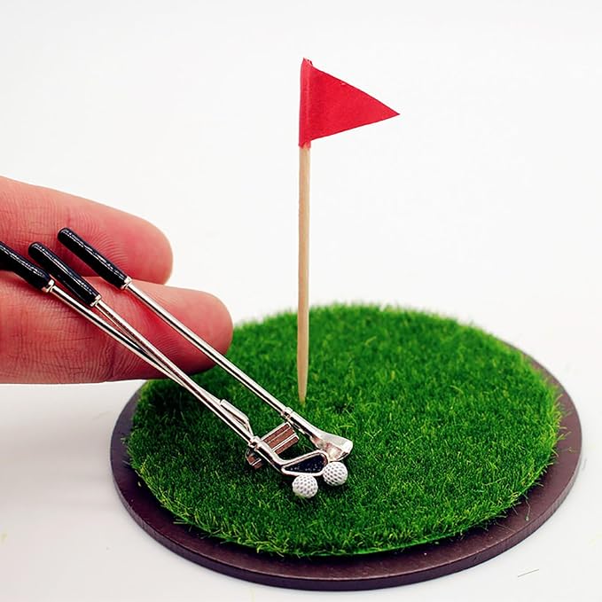 Gxsterd Dollhouse Miniature Golf Set with 3 Golf Clubs, 2 Golfs Balls, Flag and Grass for 1:6 or 1:12 Dollhouse Decorations