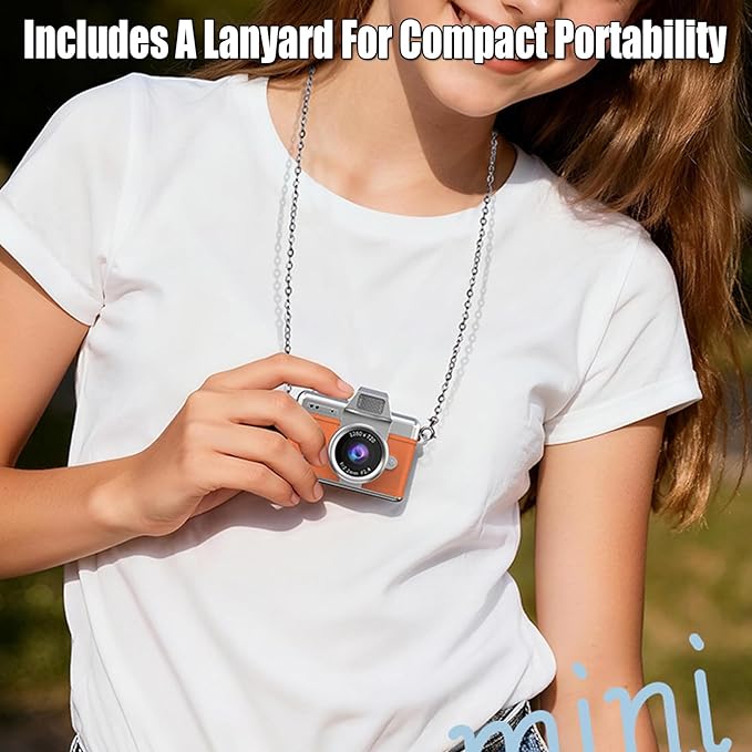 Mini Keychain Digital Camera, Retro Mini Digital Video Camera, 1.47" LCD Flip Screen - Retro Keychain Camera 32GB Card, Built-in Flash & Strap, Portable Camera for Travel, Concerts, Students
