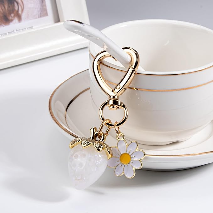 Wikavanli Cute Strawberry Keychain,Bag Charms,Kawaii Heart Flower Daisy Key chains Accessories Decor for Women Girls Purse