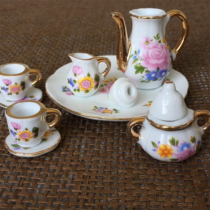Dollhouse Decoration Kitchen Accessories, 8pcs Dining Ware Porcelain Tea Cup Set Pink Dish Cup Plate with Golden Trim 1/6 Dollhouse Miniature