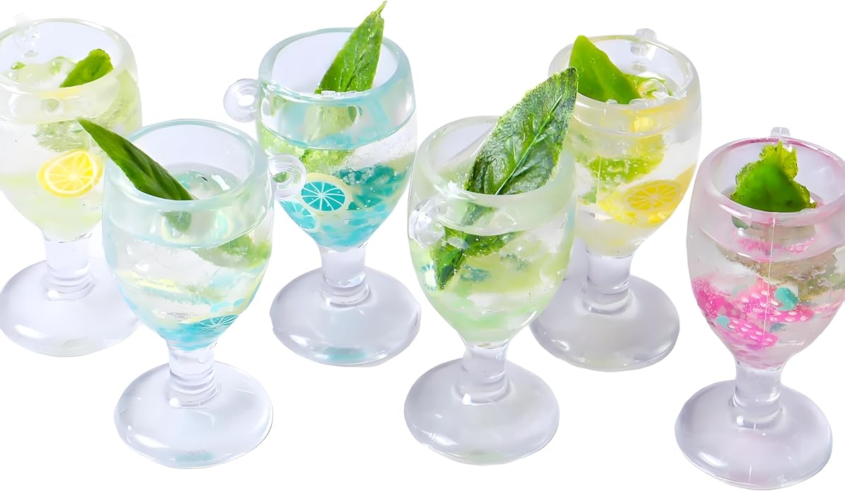 6 Piece Summer Fashion Miniature Dollhouse Drink Set – Resin Glass Cups & Fruit Beverage Bottles, 1:12 Scale Simulated Summer Drinks for DIY Crafts, Jewelry Making, Mini House Bar Décor & Decorations